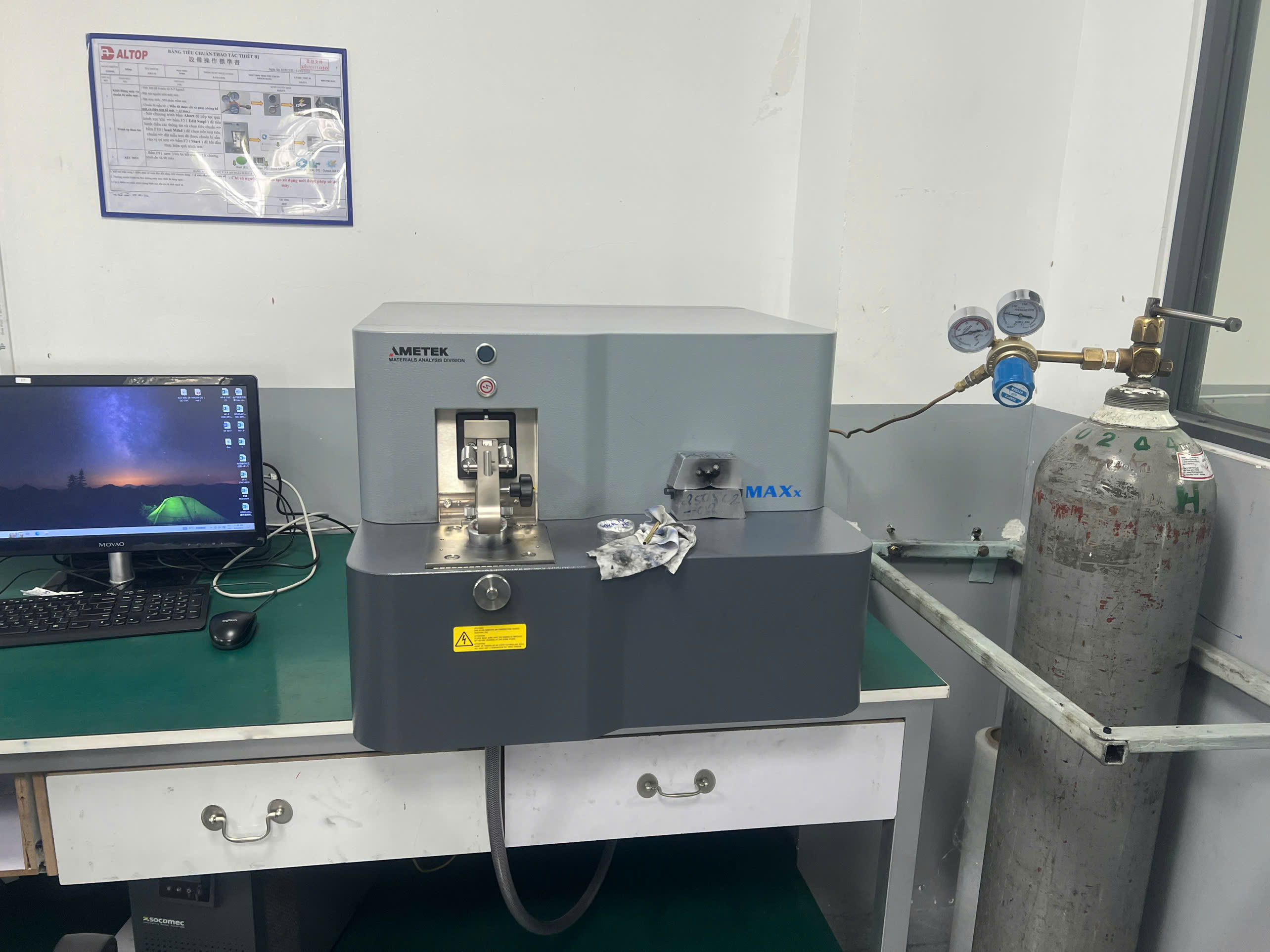 Optical Emission Spectrometer.jpg